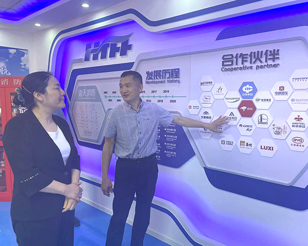 总经理张新权对企业发展情况进行详细讲解